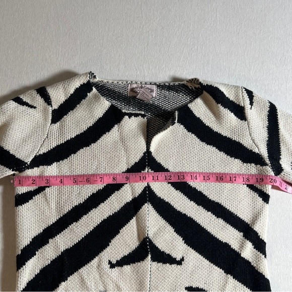 Anthropologie Oliver by Escio Zebra Print Sweater in Black + White Size Small - Picture 4 of 8
